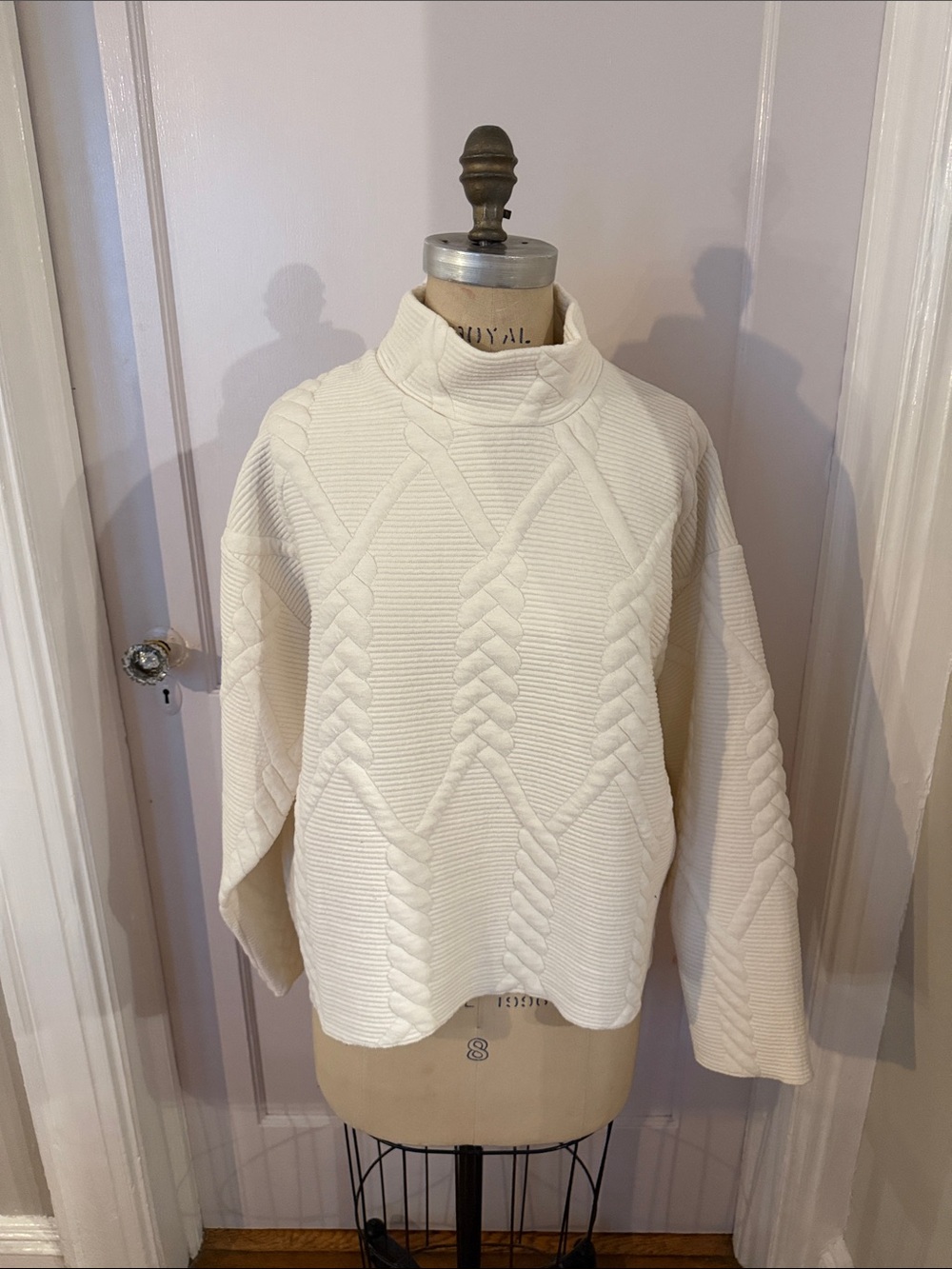 Zara Cream Cable Knit Turtleneck Sweater Sweatshirt